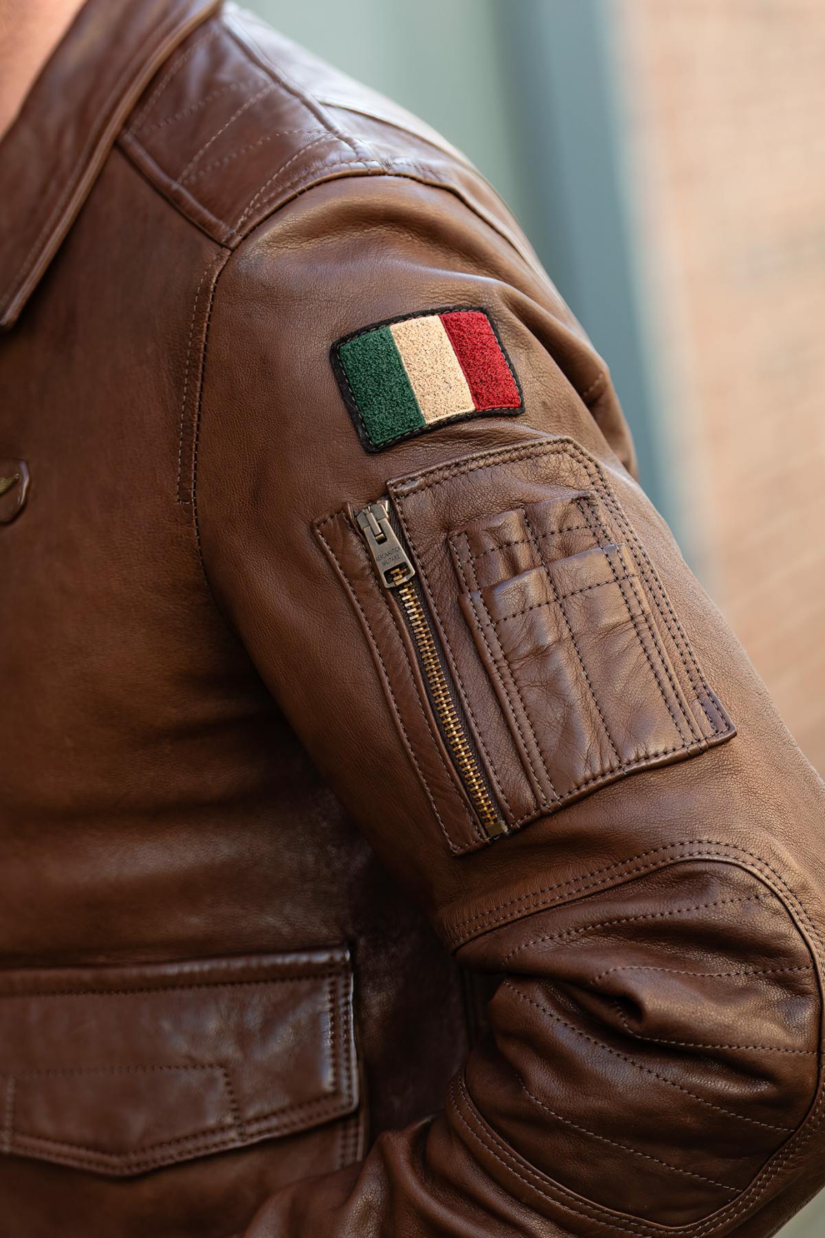 Tobacco brown sheep leather jacket, aviator style, crafted in Italy. - Image n°5