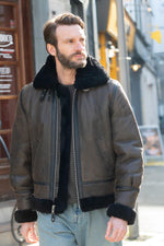 Schott's LC1259: black-and-brown shearling, vintage warmth for winter. - Image n°5