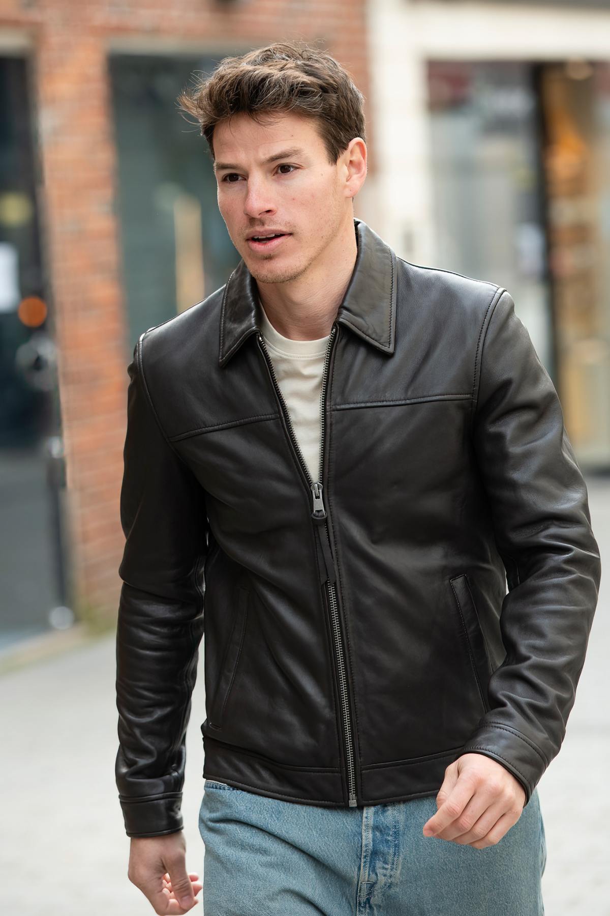 Brown lambskin jacket by Serge Pariente. Slim, soft, and versatile. - Image n°2