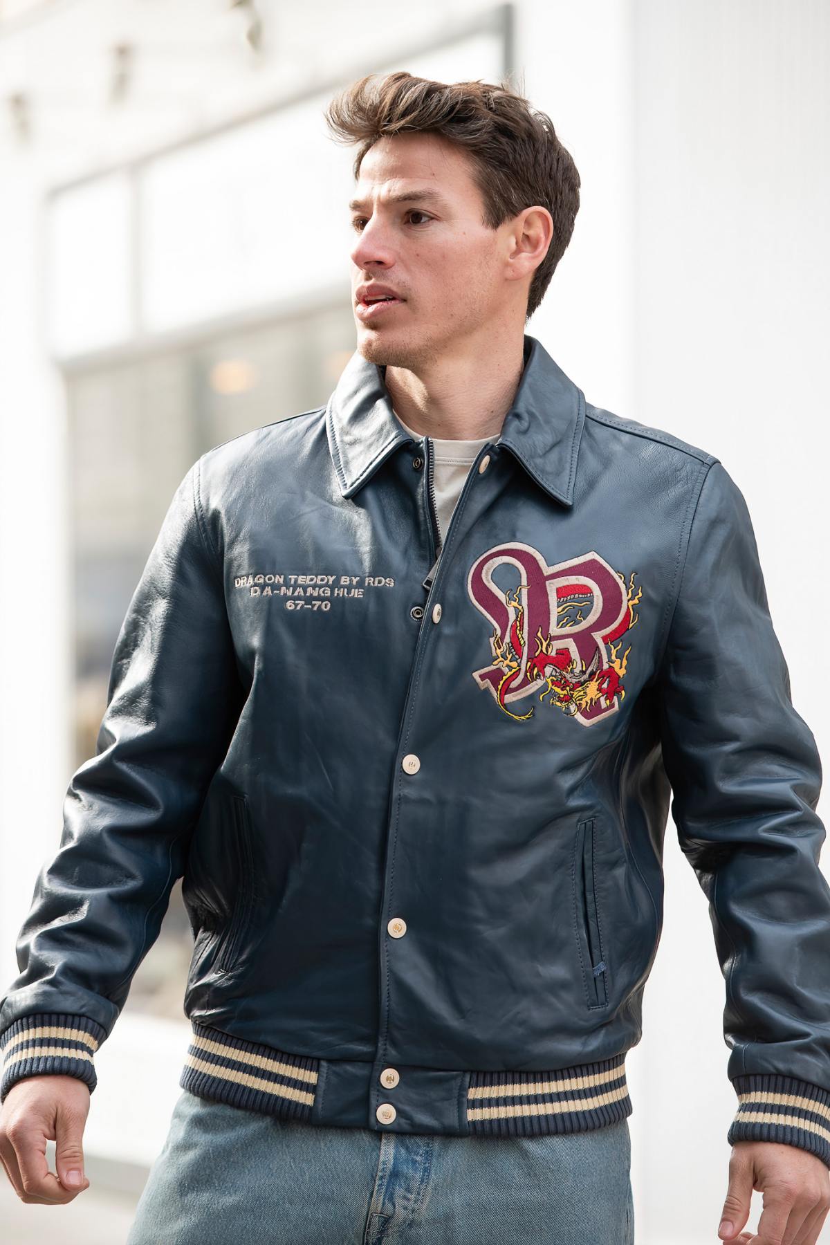 Navy blue leather teddy jacket with shirt collar and embroidery - Image n°3