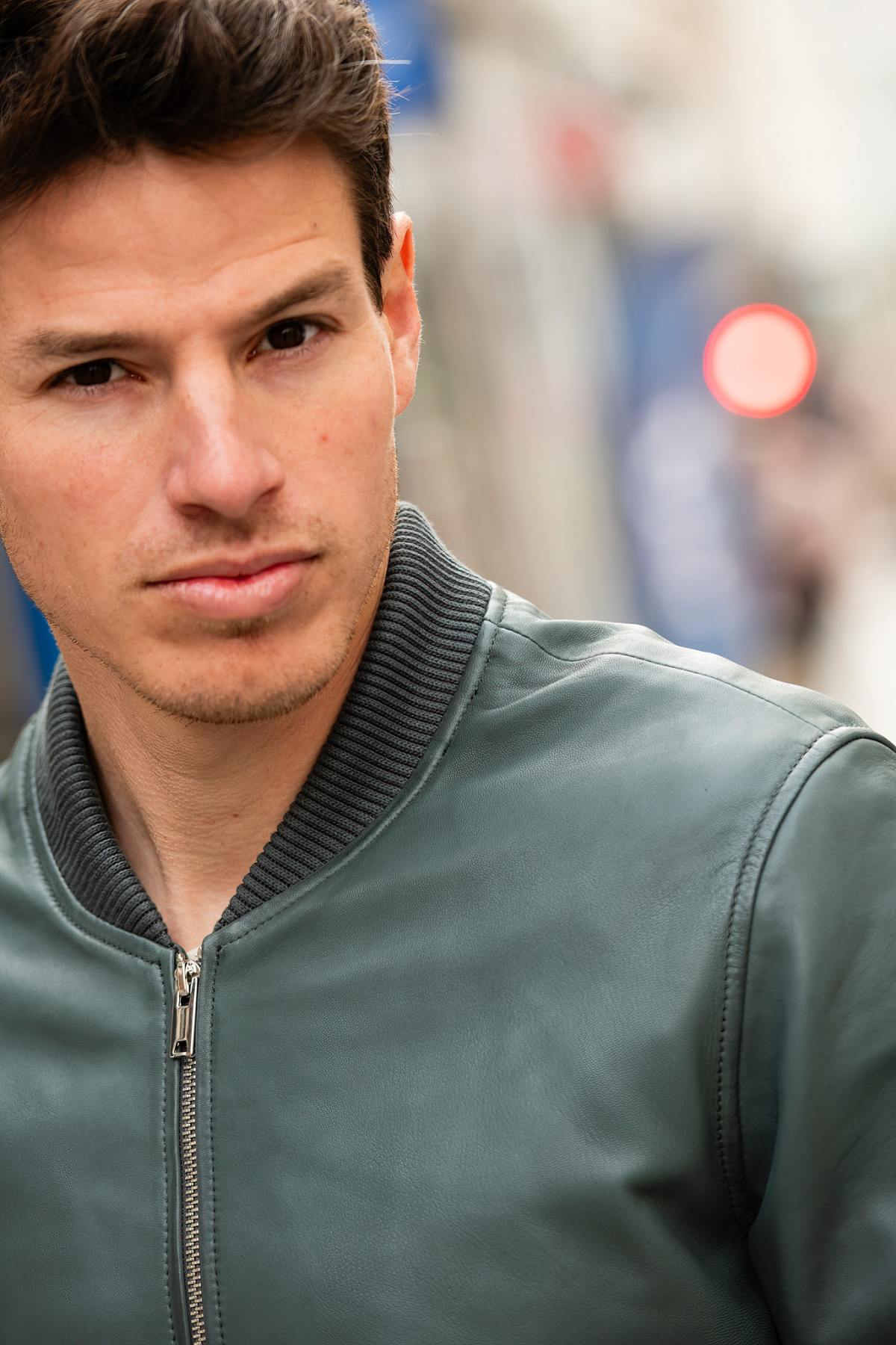 A slim opal blue lambskin jacket, soft and sharp for timeless wear. - Image n°3