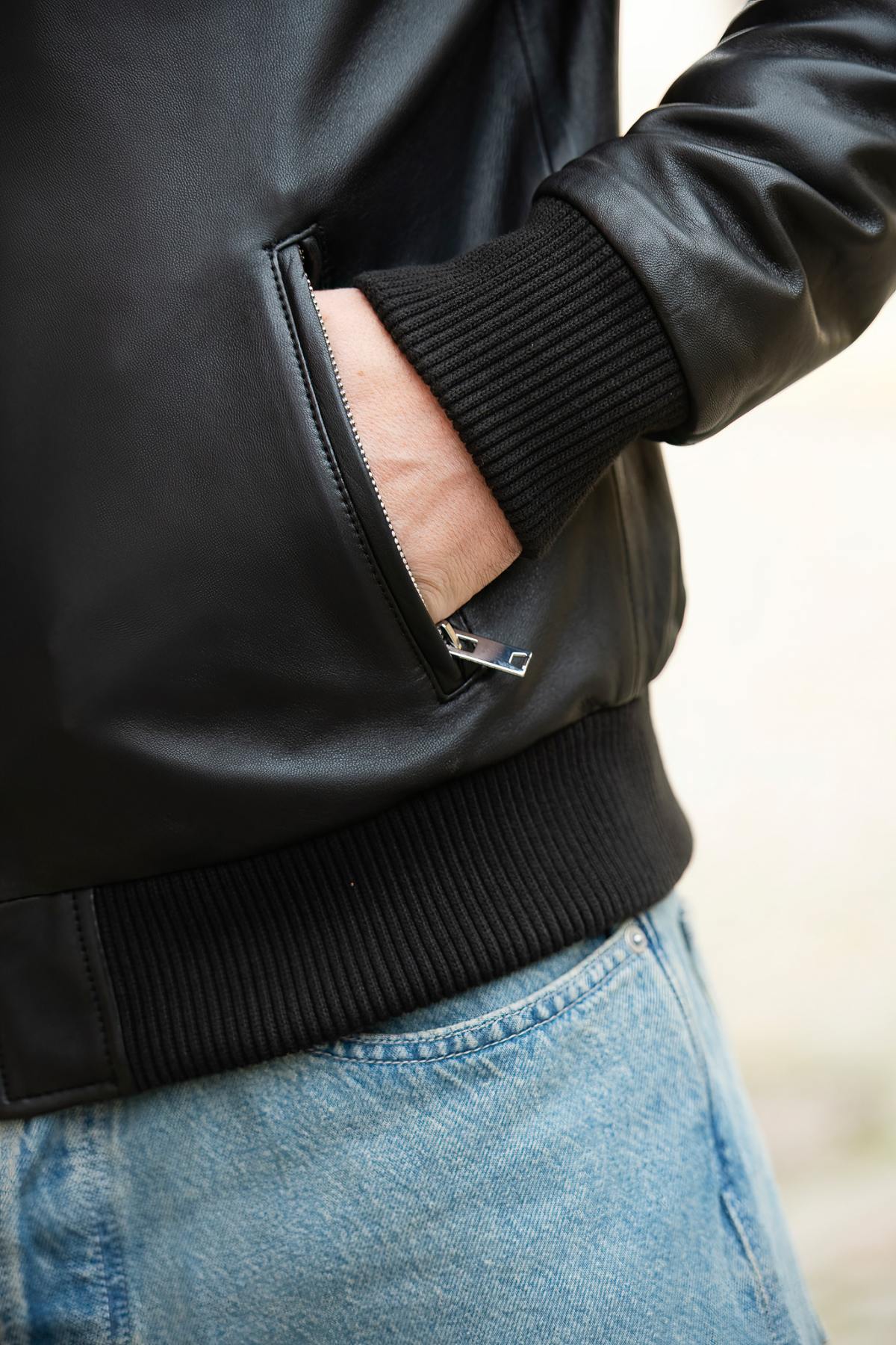 A slim-fit lambskin bomber with elasticated cuffs and silver hardware. - Image n°5