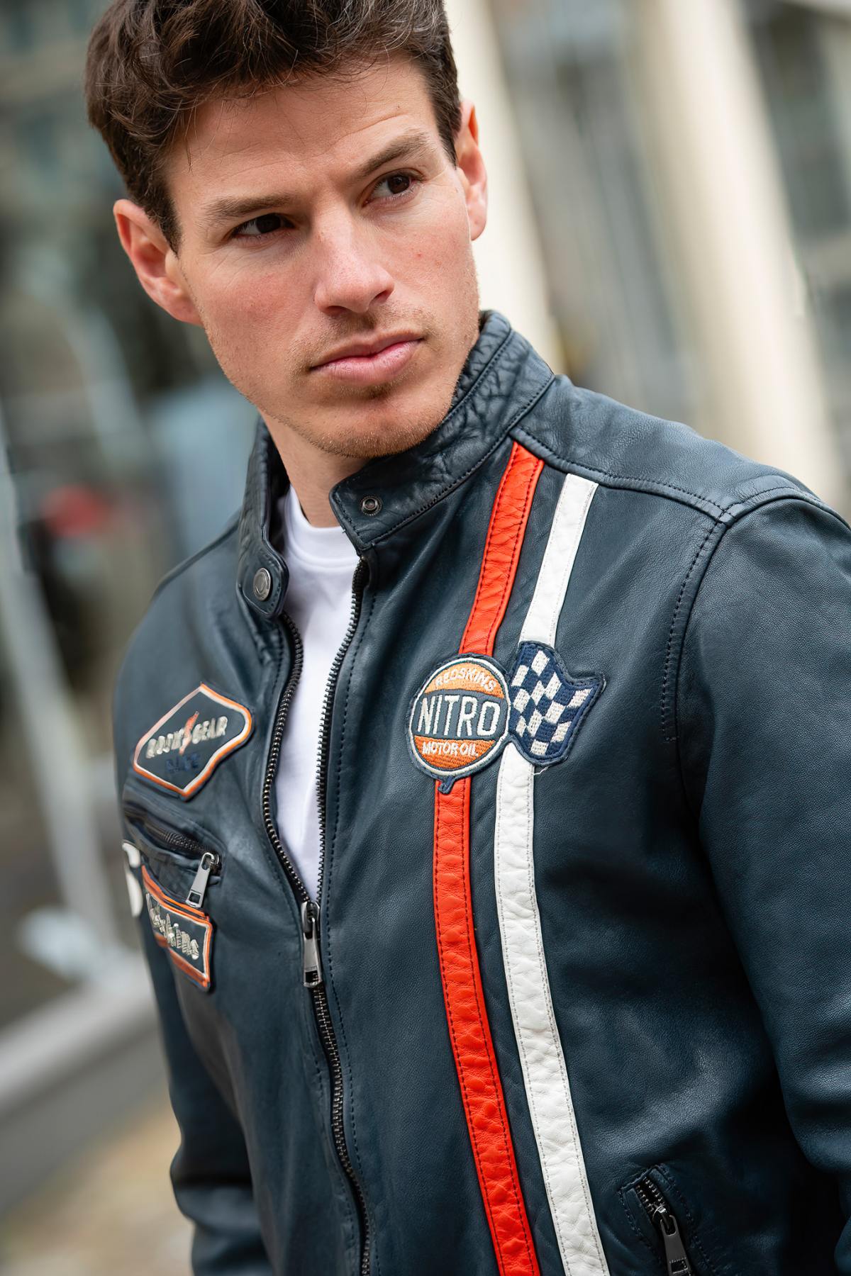 Racing-style sheepskin leather jacket in ocean blue, sleek and urban. - Image n°3