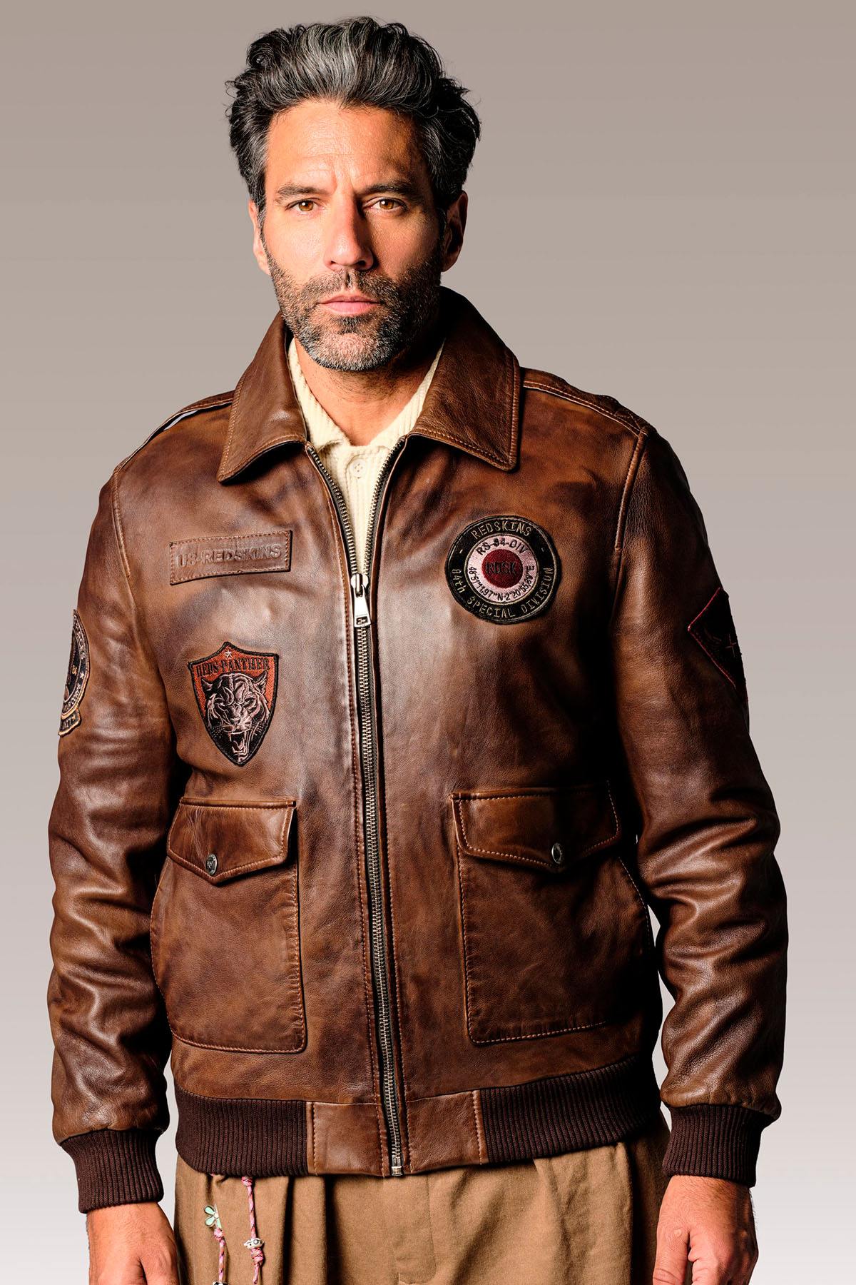 Vintage brown lambskin aviator jacket. Rever collar and flap pockets. - Image n°3