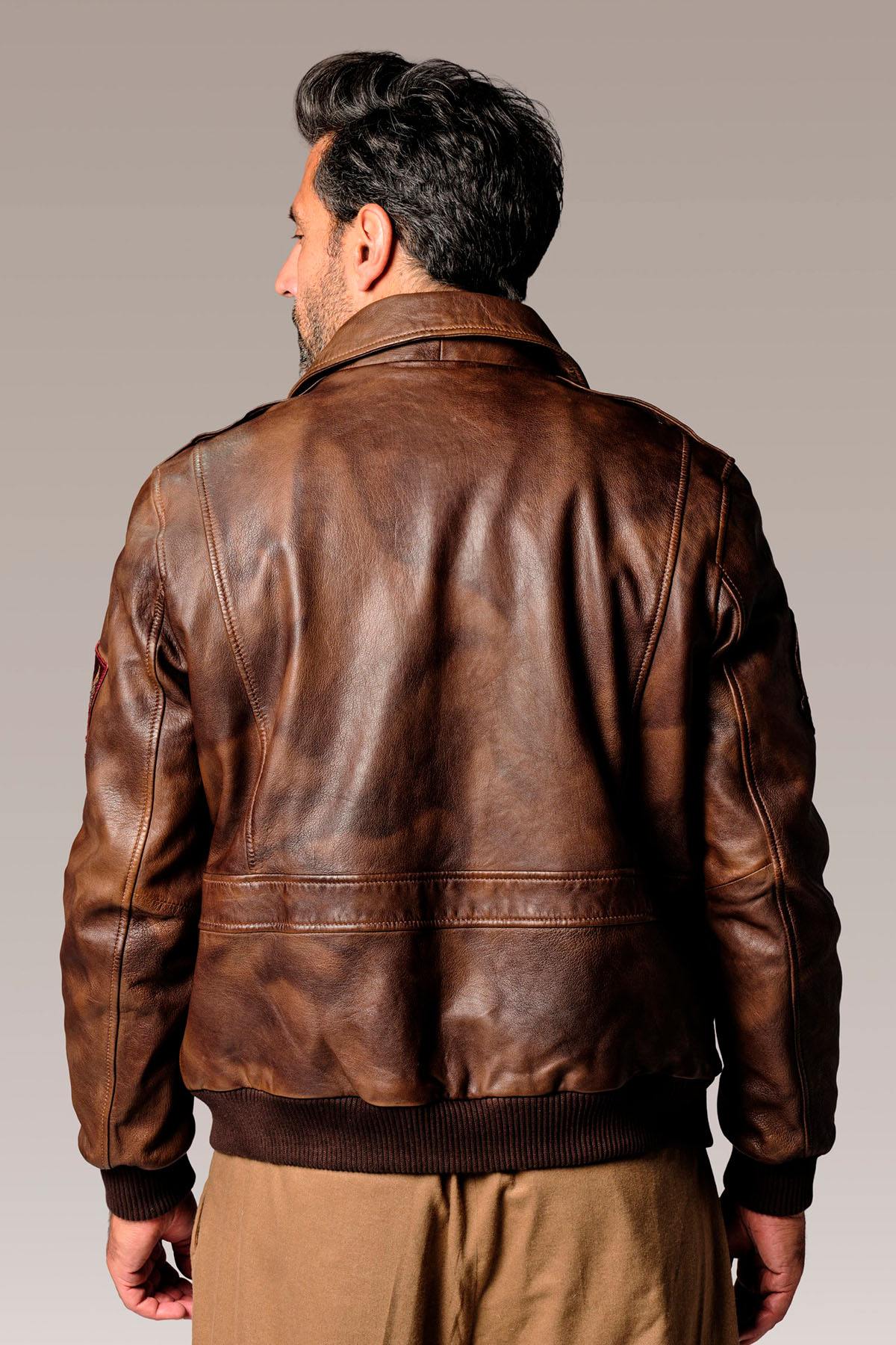 Vintage brown lambskin aviator jacket. Rever collar and flap pockets. - Image n°4