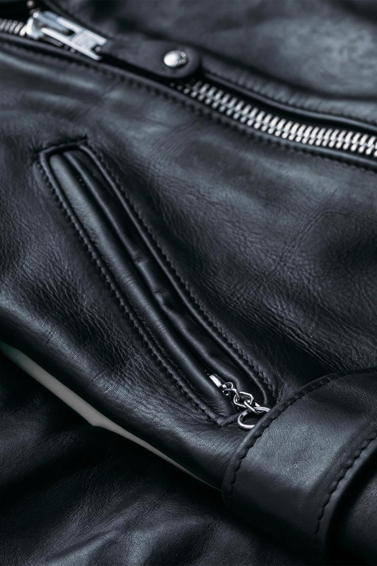 A slim women's Perfecto® in naked cowhide, crafted by Schott NYC. - Image n°13