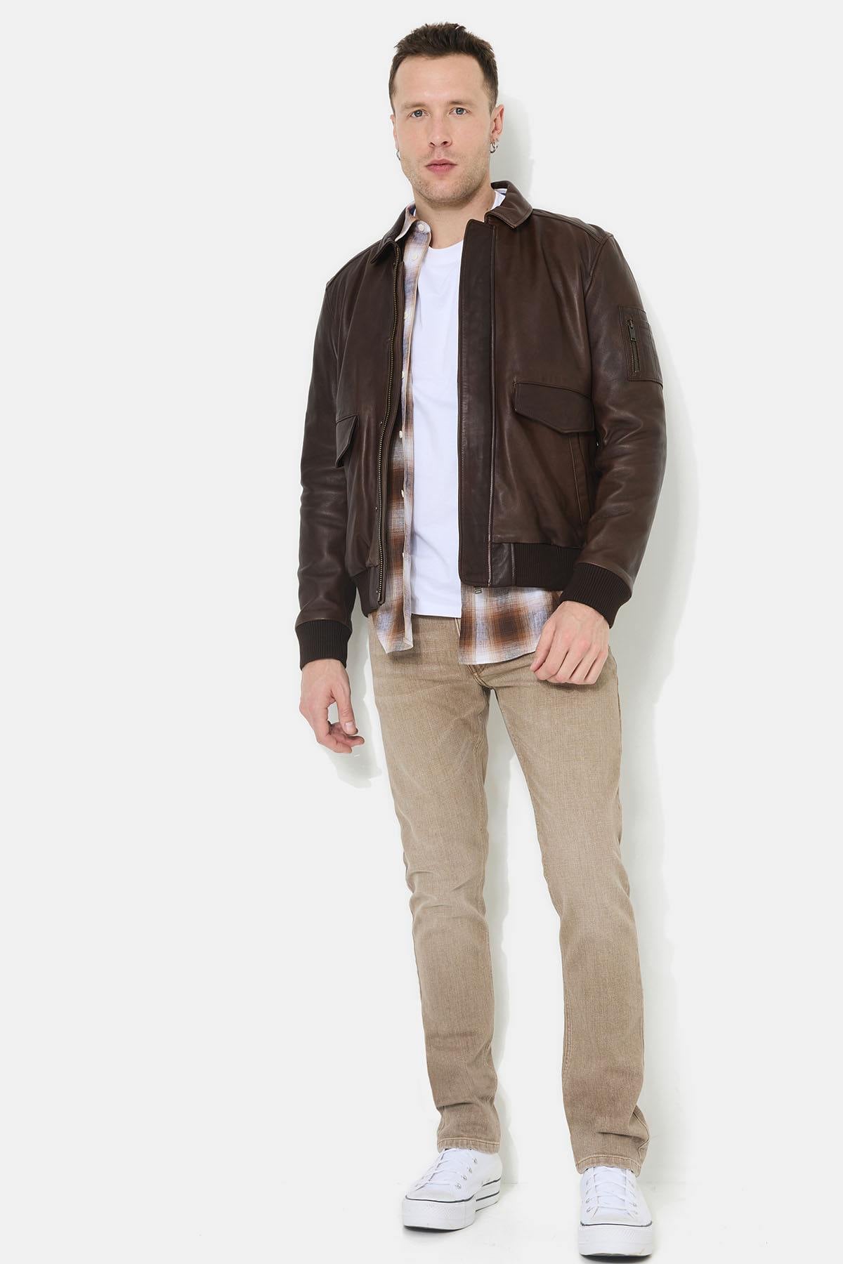 Brown leather aviator jacket with embossed back - Image n°3