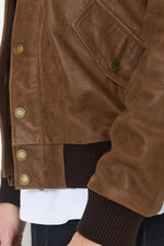Elegant caramel-colored leather teddy jacket with embroidery - Image n°7
