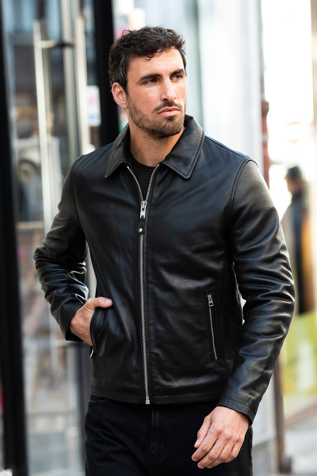 Black simple shirt-collar leather jacket - Image n°4