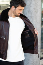Eco-conscious aviator: vegetable-tanned sheepskin, aged for style. - Image n°6