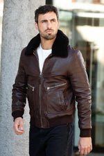 Eco-conscious aviator: vegetable-tanned sheepskin, aged for style. - Image n°1