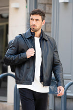 Navy blue leather jacket with a clean, shirt-collar design and removable facing - Image n°2
