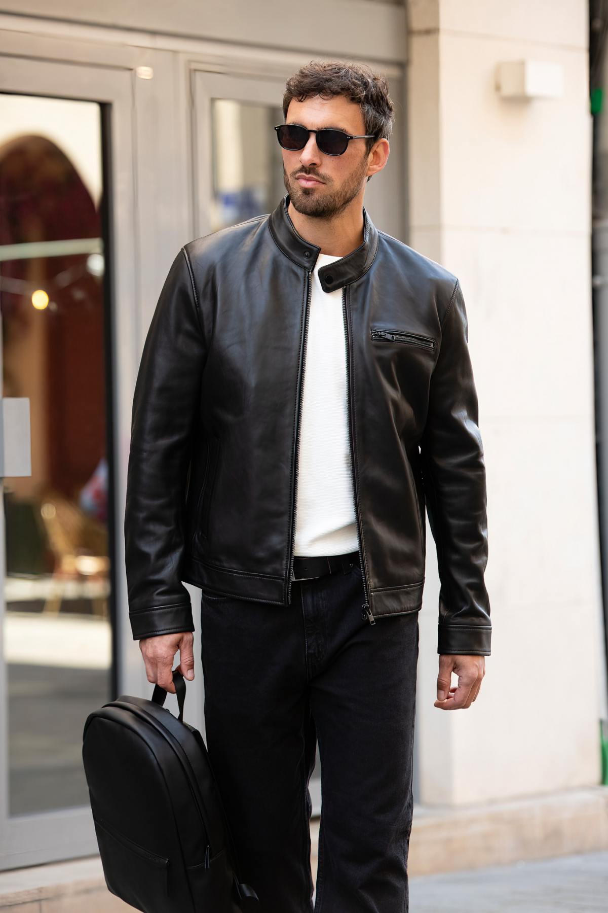 Men's full black biker collar leather jacket - Image n°2