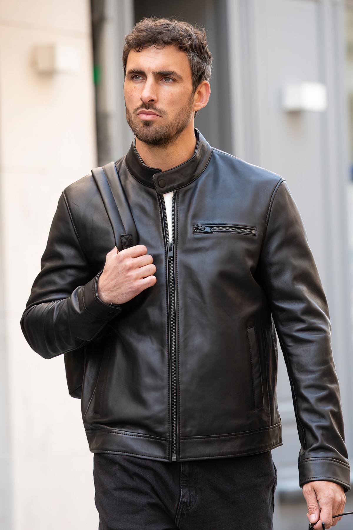 Men's full black biker collar leather jacket - Image n°5