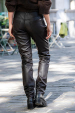 Women's brown leather pants - Image n°2