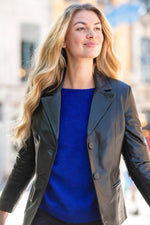 Lightweight and elegant black leather jacket - Image n°1