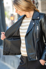 Slimfit black lambskin jacket from Spain. Metallic rivets for edge. - Image n°4