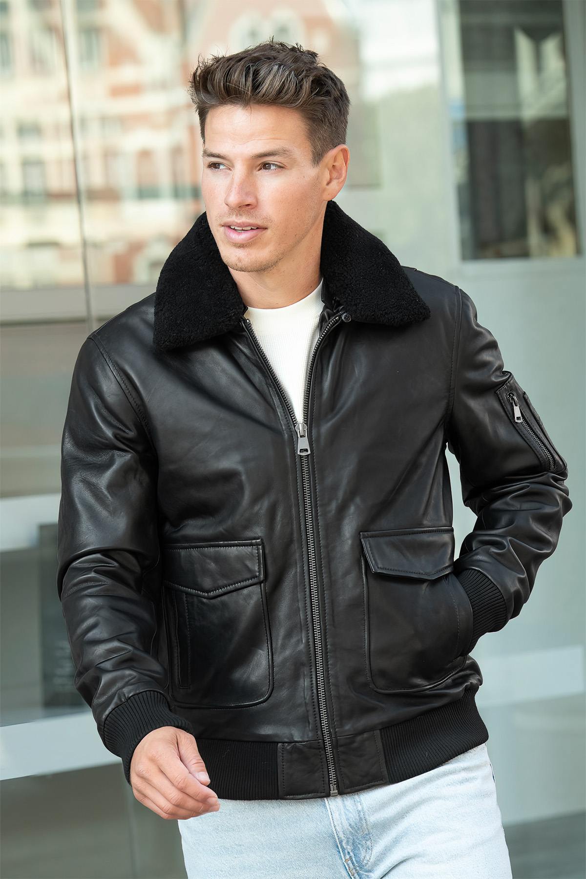 Sheepskin aviator jacket with removable wool collar and regular fit. - Image n°3