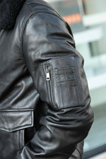 Sheepskin aviator jacket with removable wool collar and regular fit. - Image n°4