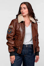 Warm, tailored lambskin aviator in dark cognac with fur collar. - Image n°8