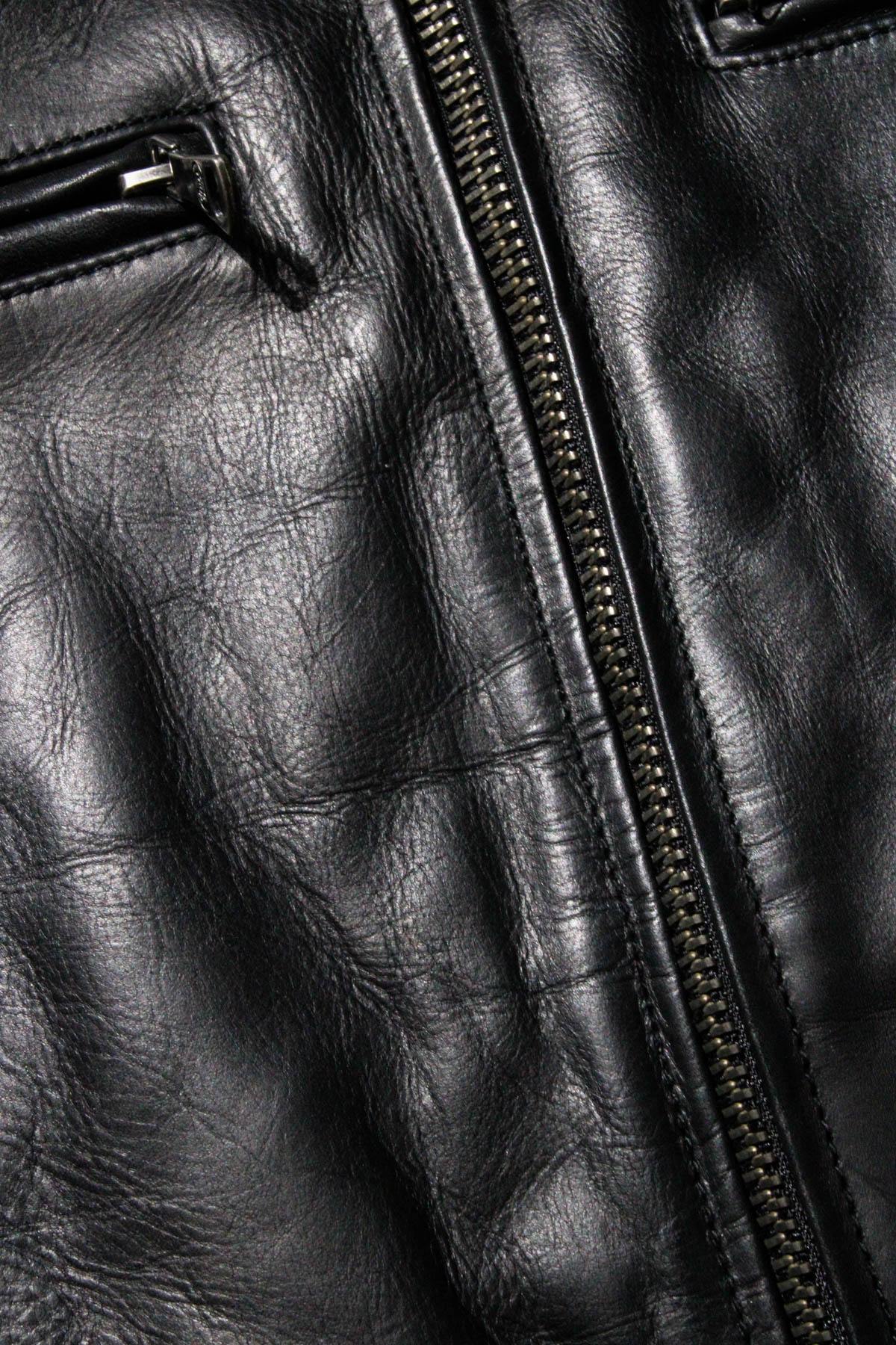 Buco J-100R leather jacket - black Napa, clean café racer lines - Image n°8
