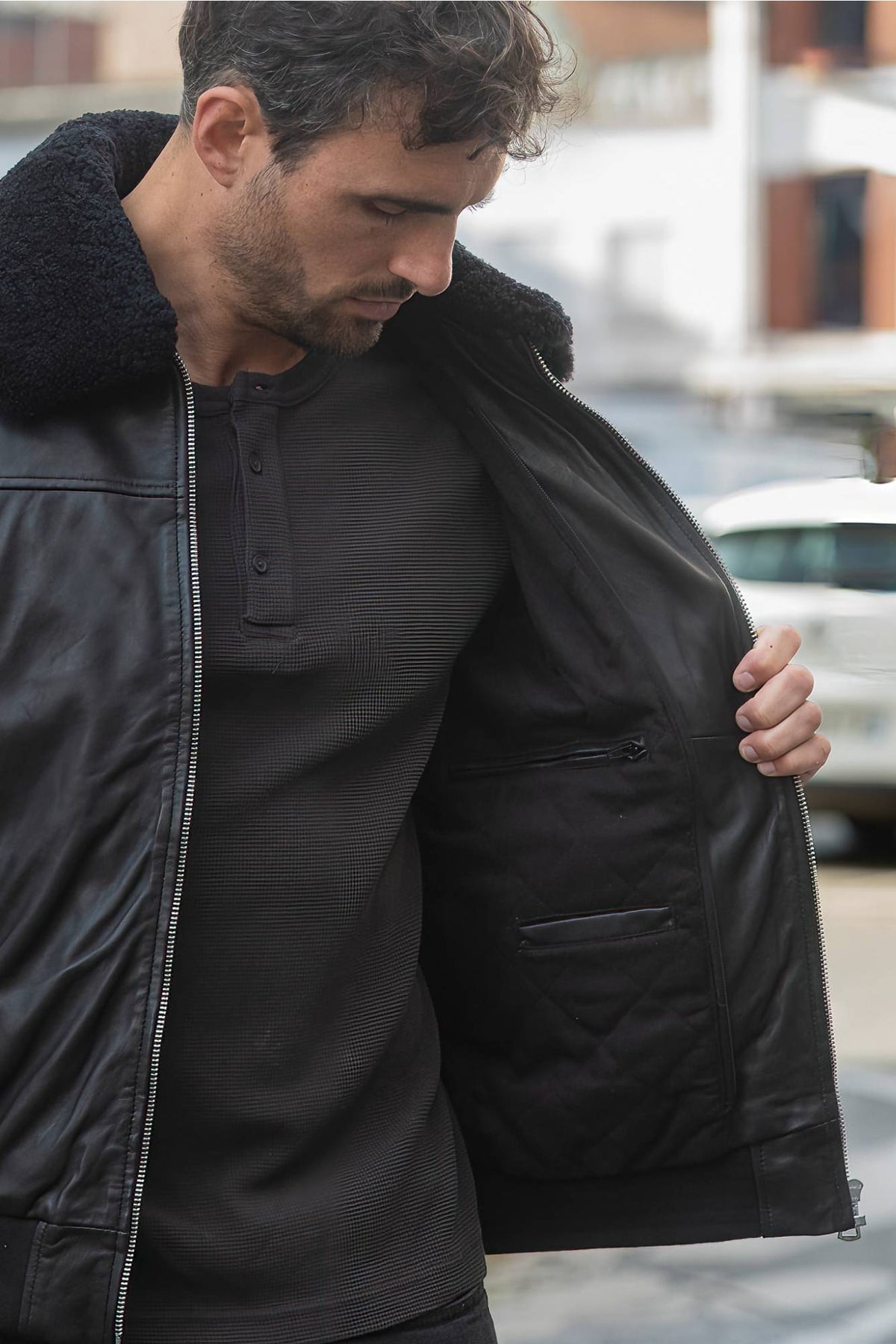 Versatile 3-in-1 black leather jacket - Image n°14