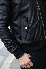 Versatile 3-in-1 black leather jacket - Image n°13