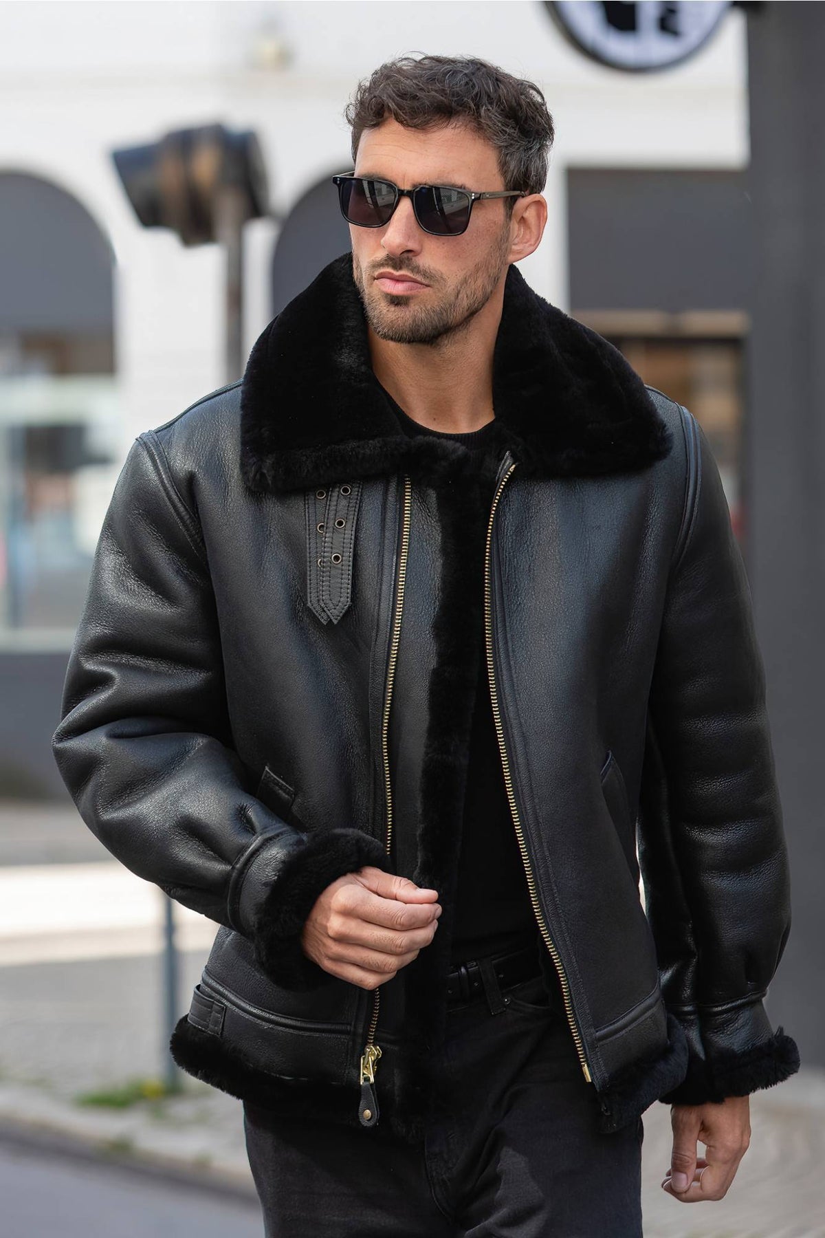 Iconic black Made in USA Shearling Jacket! - Image n°2