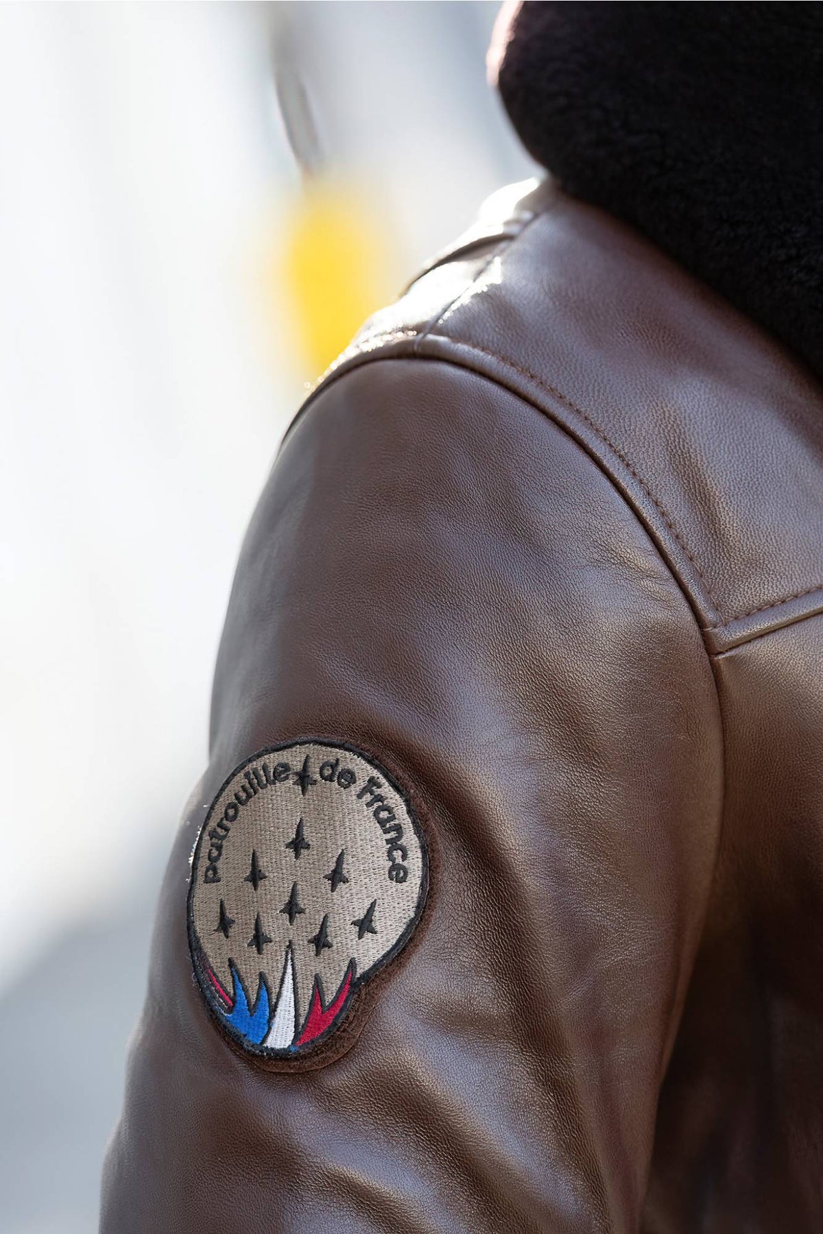 Leather flight jacket with a quilted padded bib in coffee brown - Image n°6