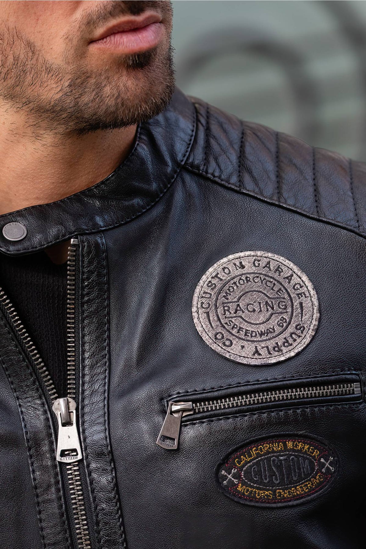 Vintage-style black sheepskin leather biker jacket - Image n°5