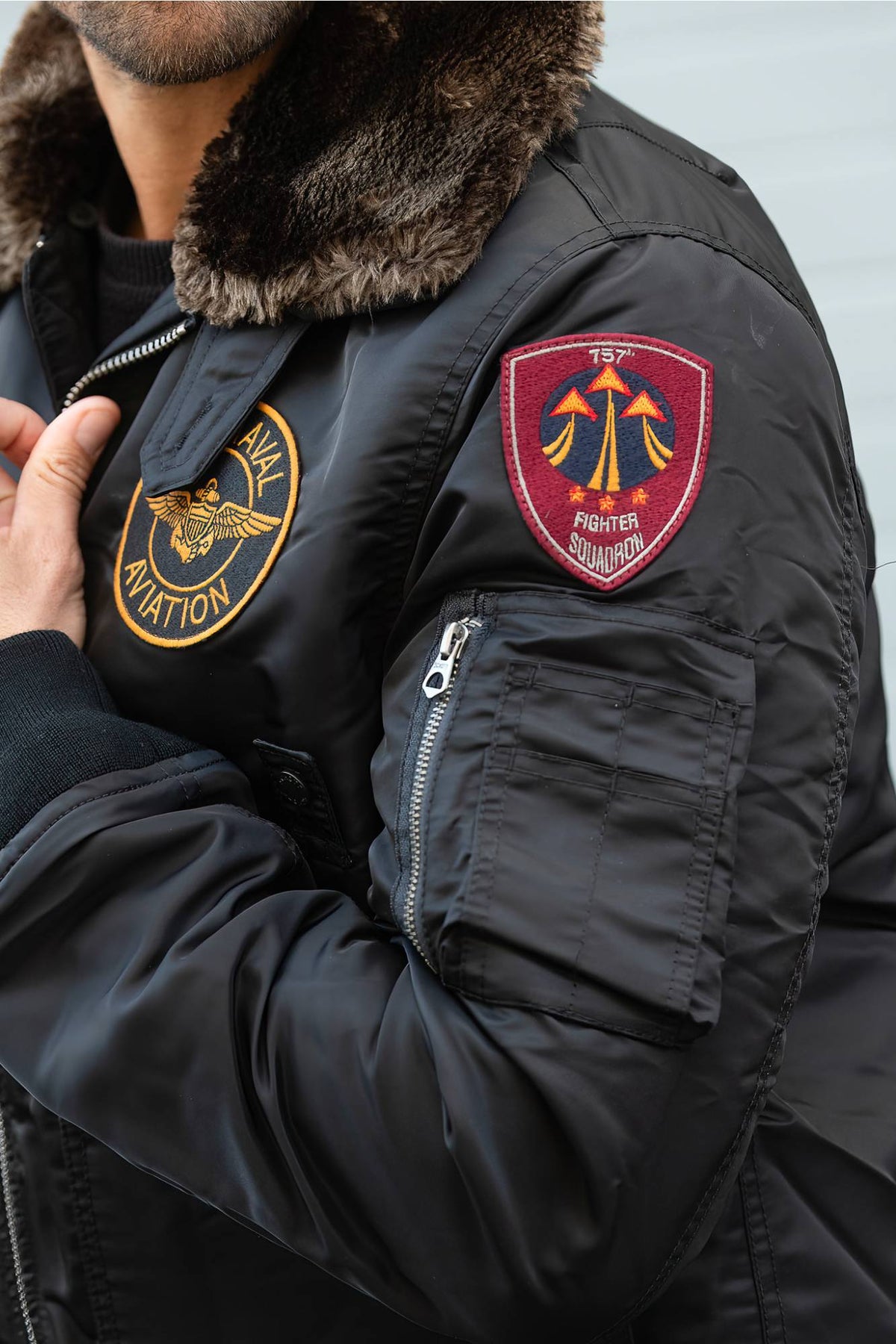 Black recycled nylon pilot jacket with patches - Image n°2