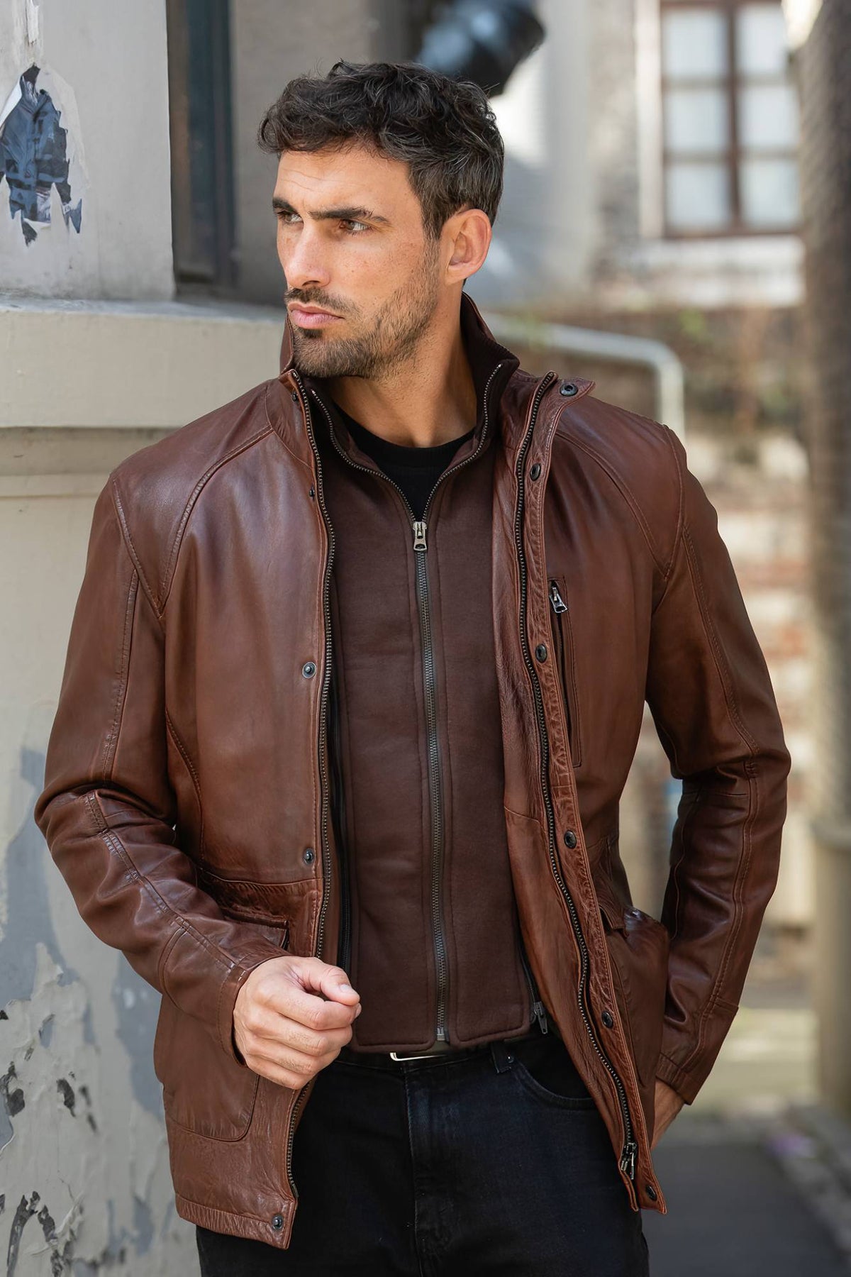 Vintage brown leather men's coat - Image n°1