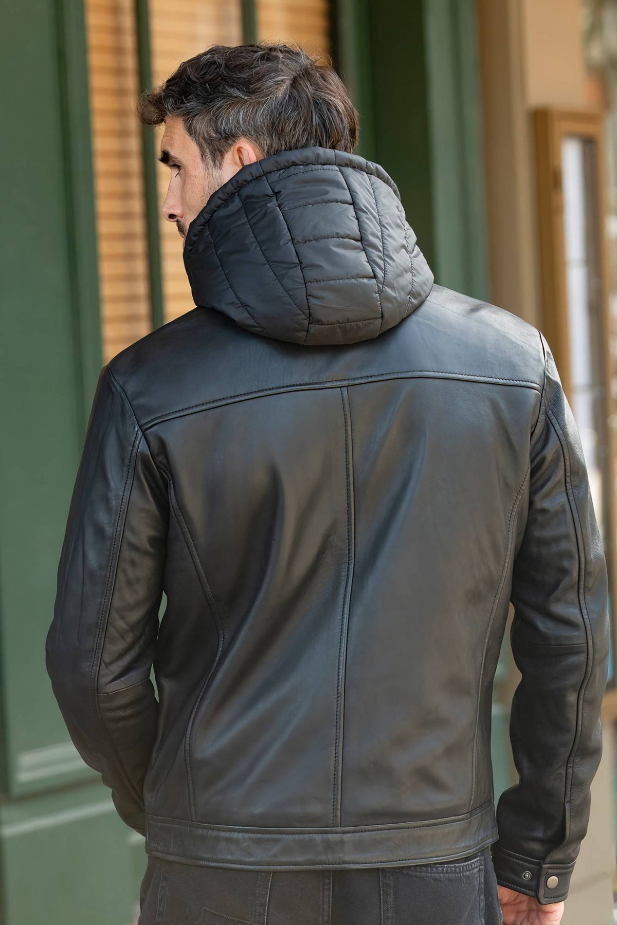 Black leather jacket with round collar and removable hood - Image n°4
