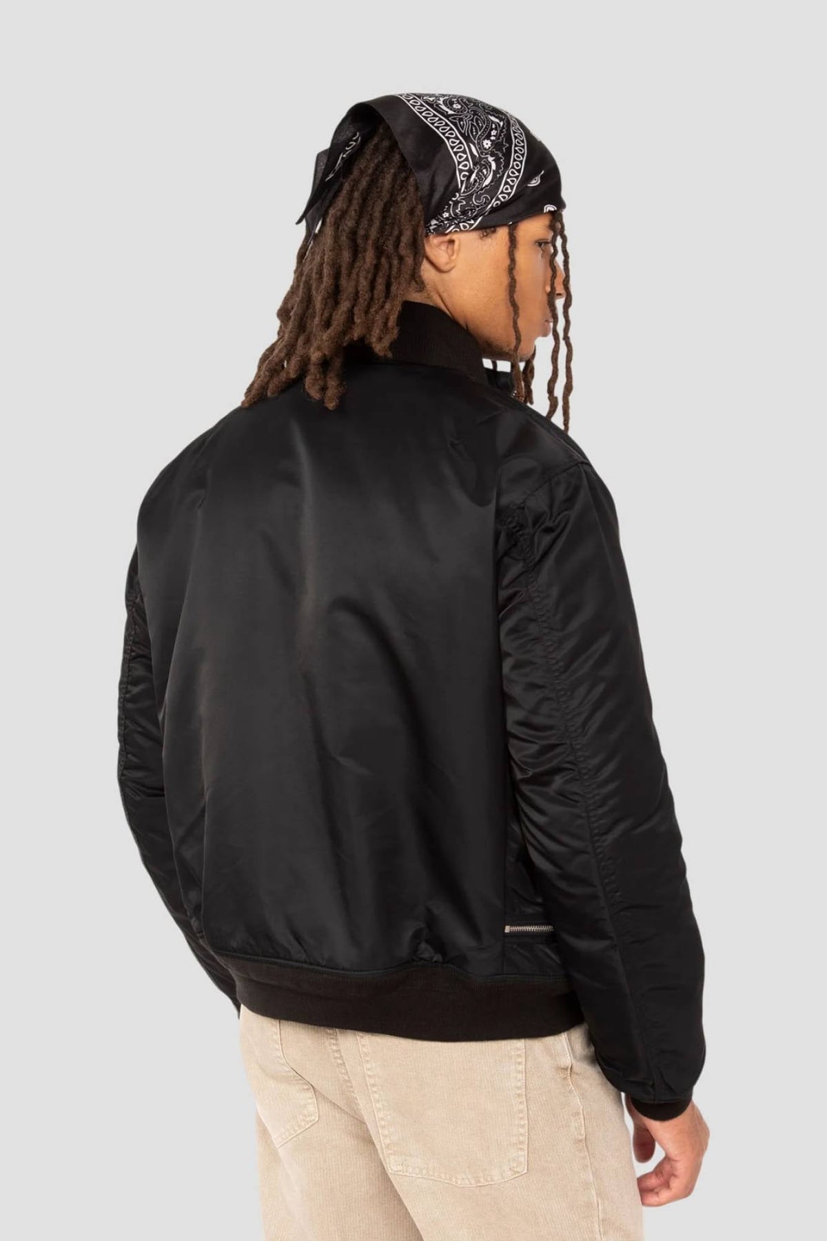 Black tactical double-zip bomber jacket with an oversized fit - Image n°2