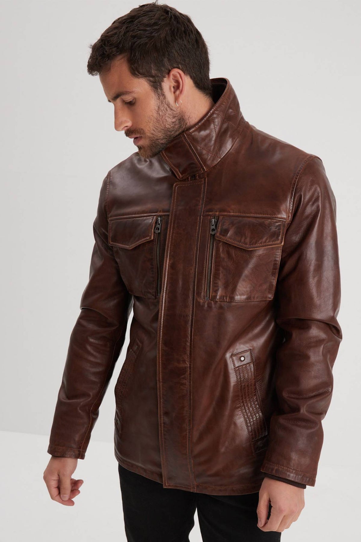 Mid-length bison sheepskin leather jacket, elegant and functional. - Image n°5