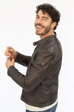 Smooth dark brown lambskin biker-collar jacket with topstitched shoulders - Image n°3