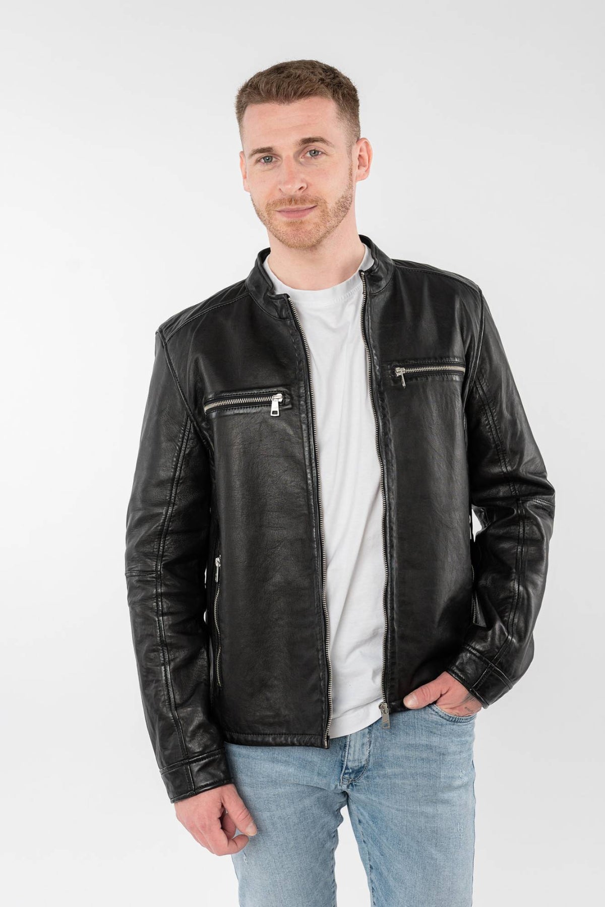 Black lambskin jacket with round collar and two zipped chest pockets - Image n°1