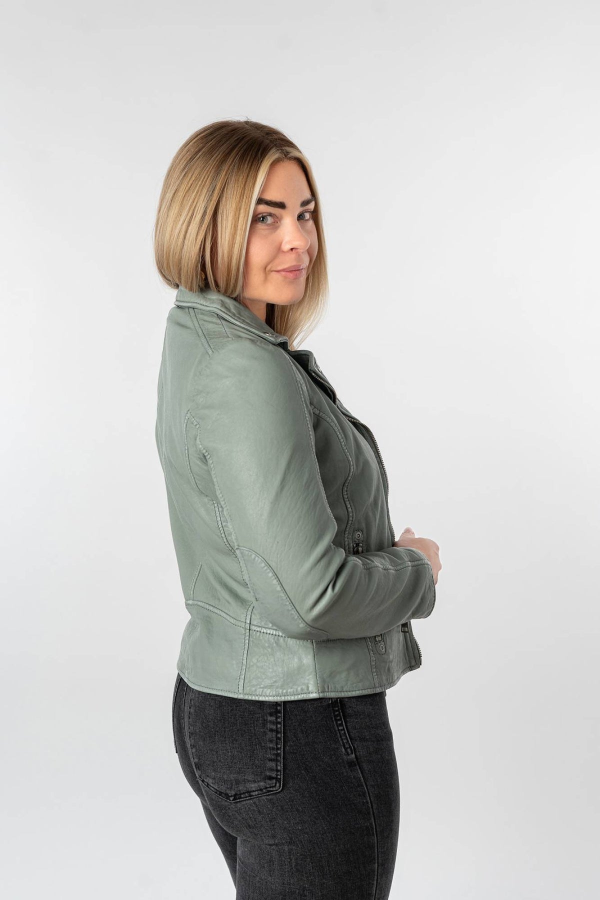 Women’s biker jacket in pale seafoam green lamb leather with a tailored collar - Image n°7