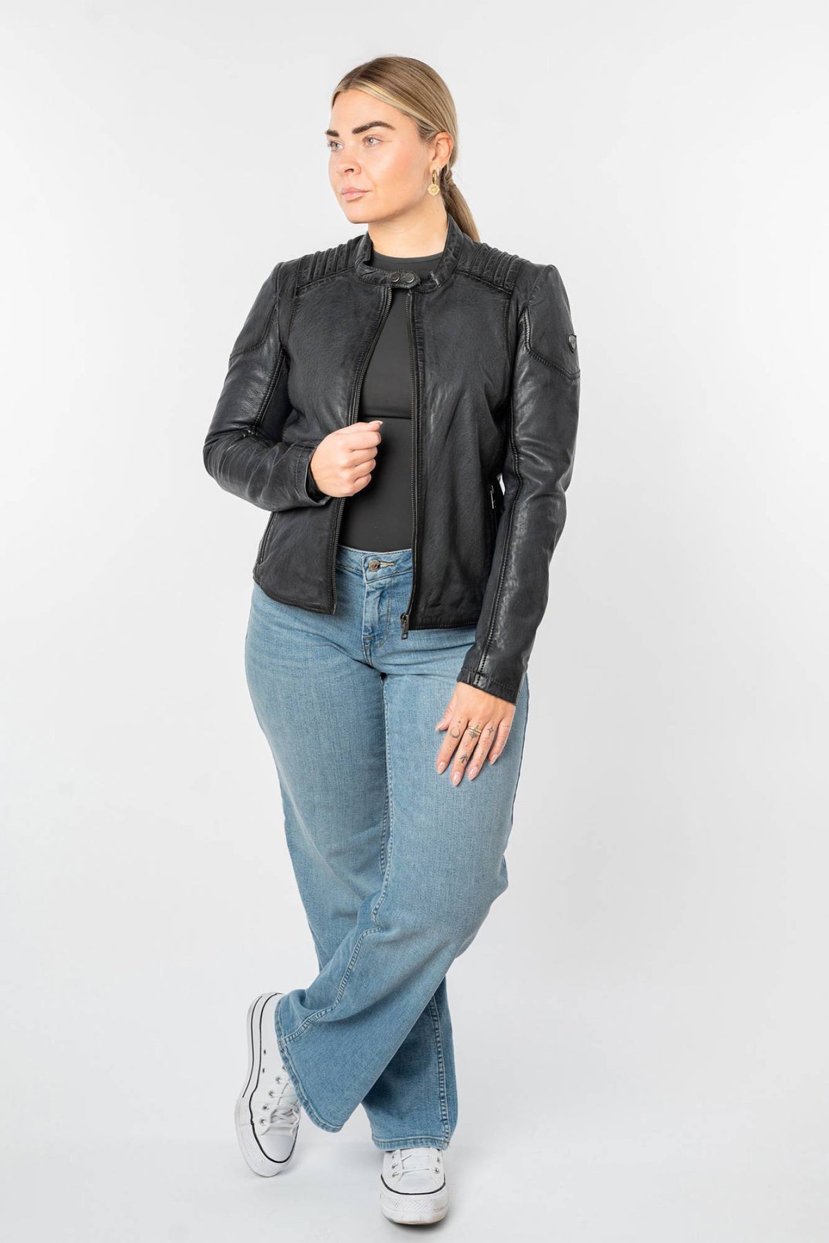 Anthracite lambskin women's leather jacket with ribbed shoulders - Image n°2