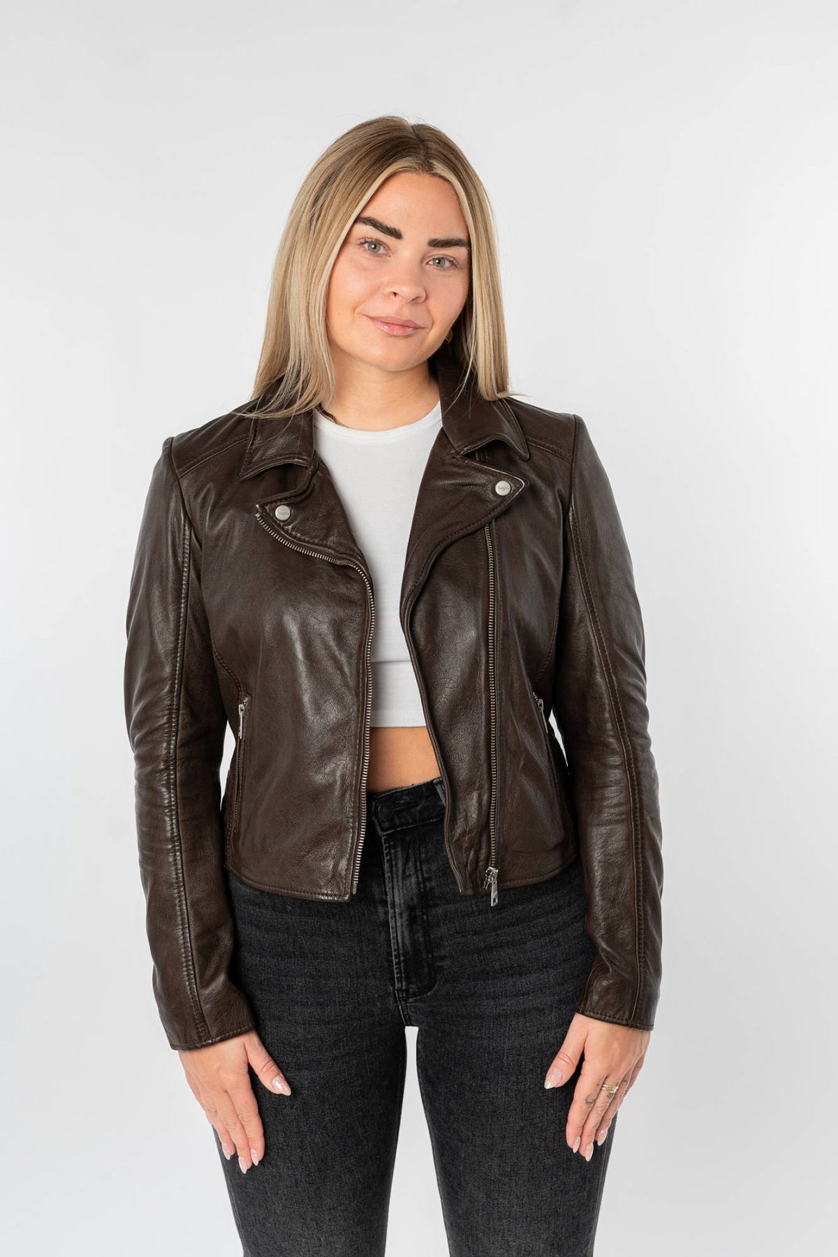 Women's brown lambskin biker jacket - Image n°1