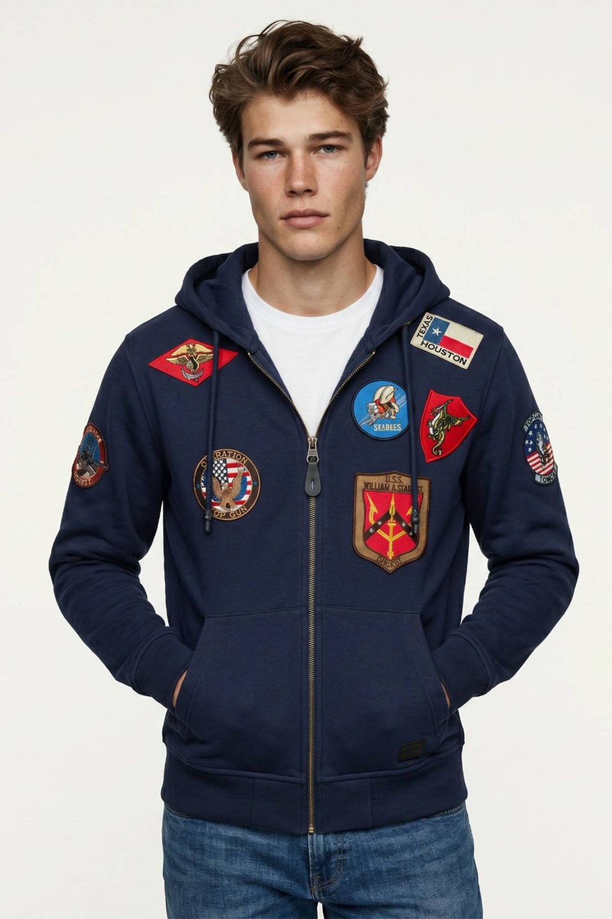 Navy cotton sweater with embroidered patches - Image n°1