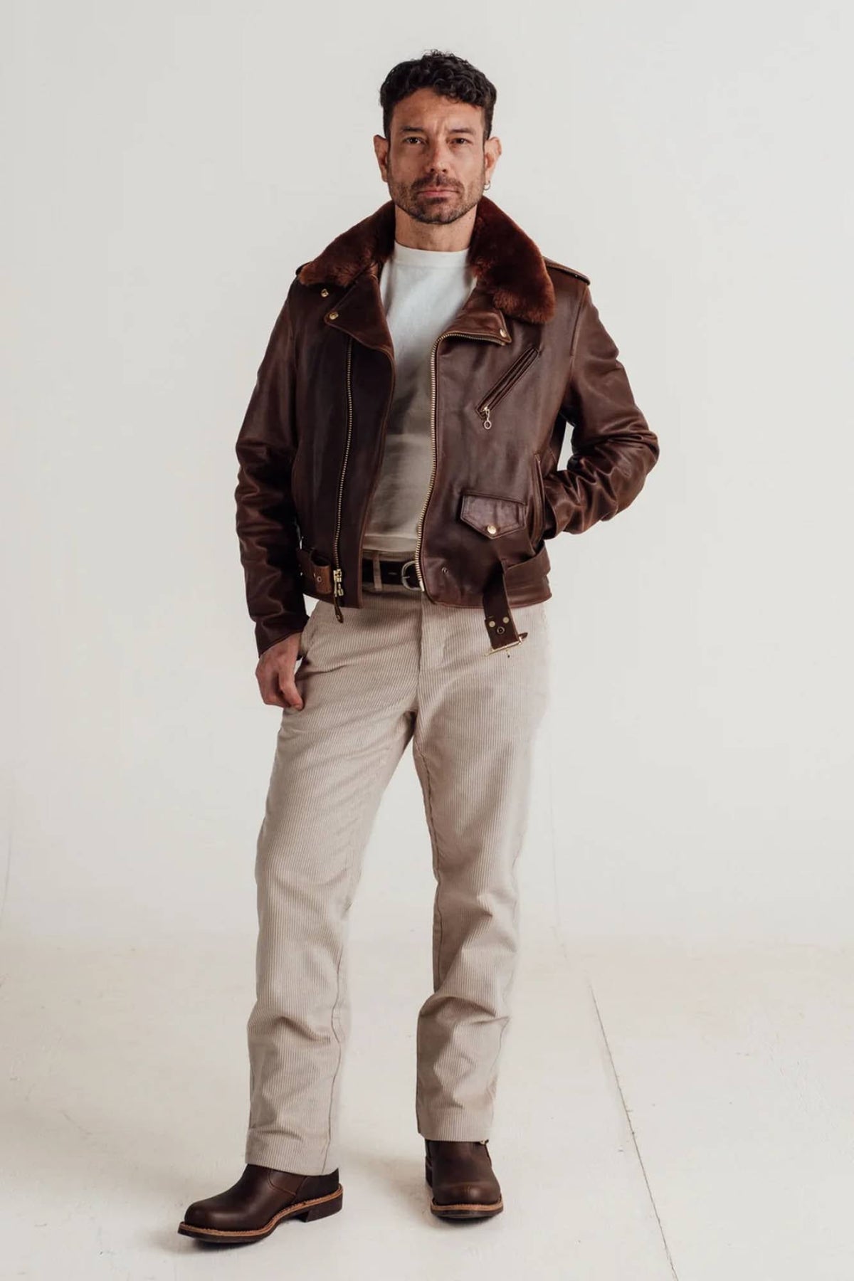 Brown Perfecto® jacket with removable collar, supple Horween horsehide - Image n°4