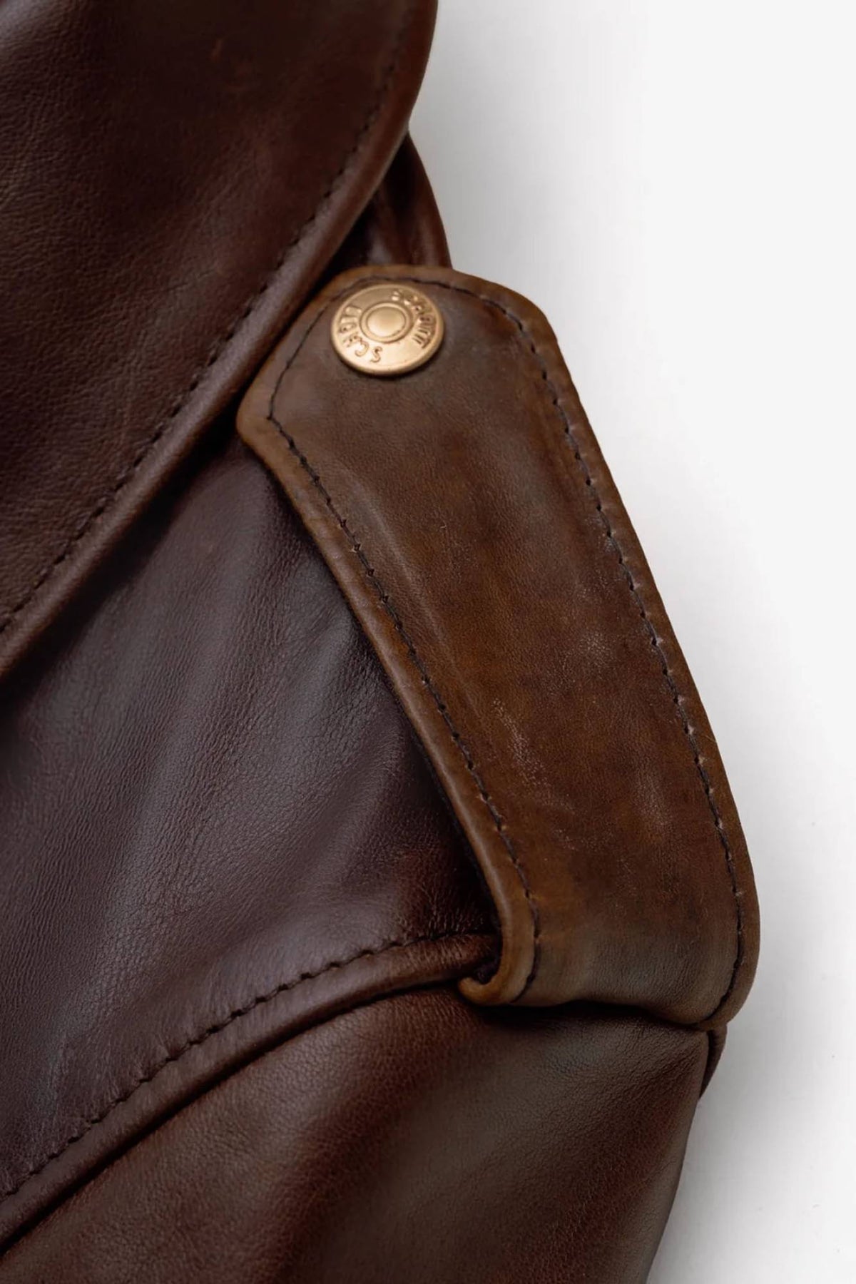 Brown Perfecto® jacket with removable collar, supple Horween horsehide - Image n°17