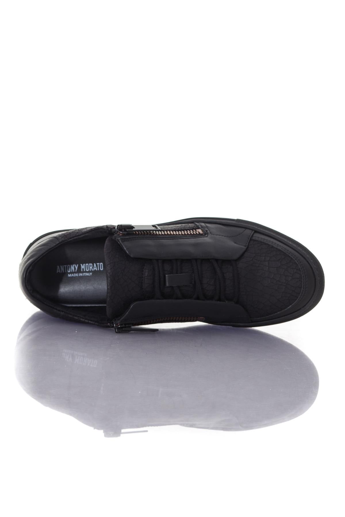 Low-top cracked leather sneakers - Image n°3