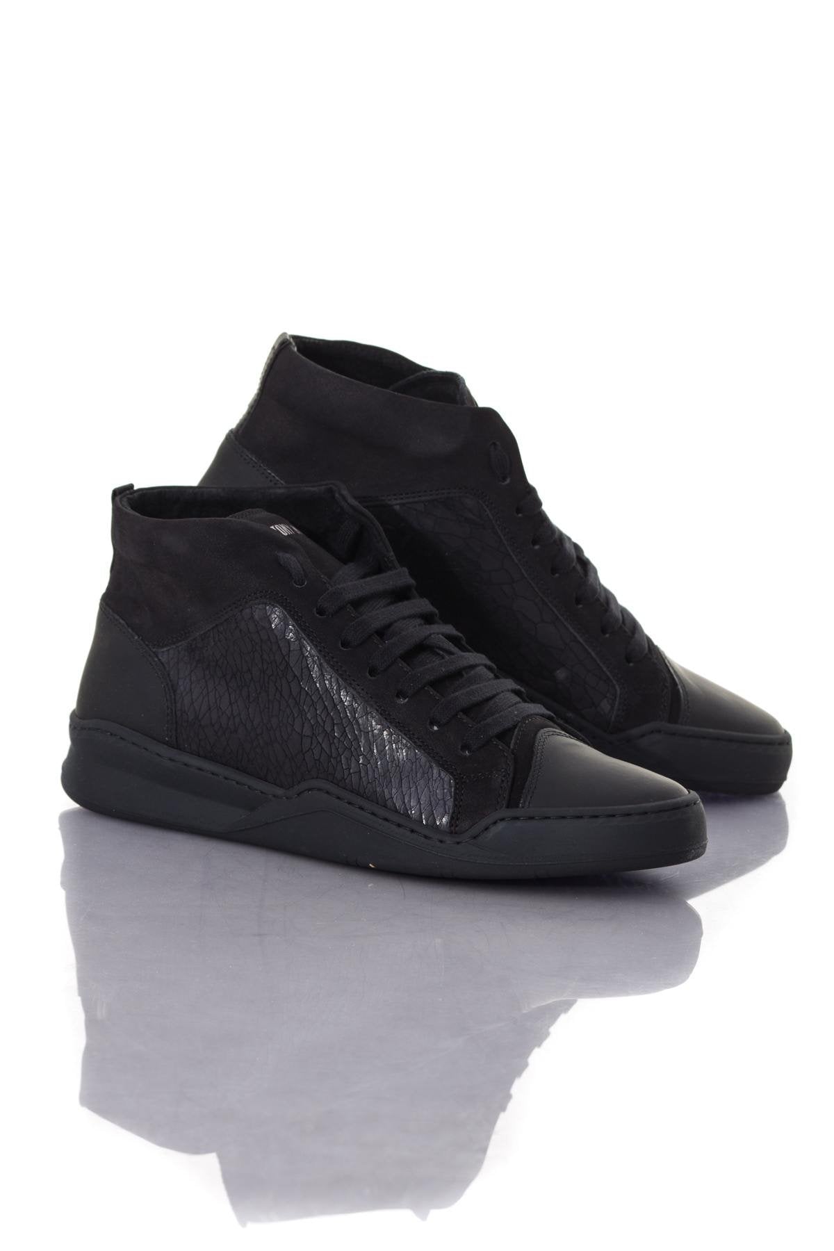 Black leather high top sneakers - Image n°1