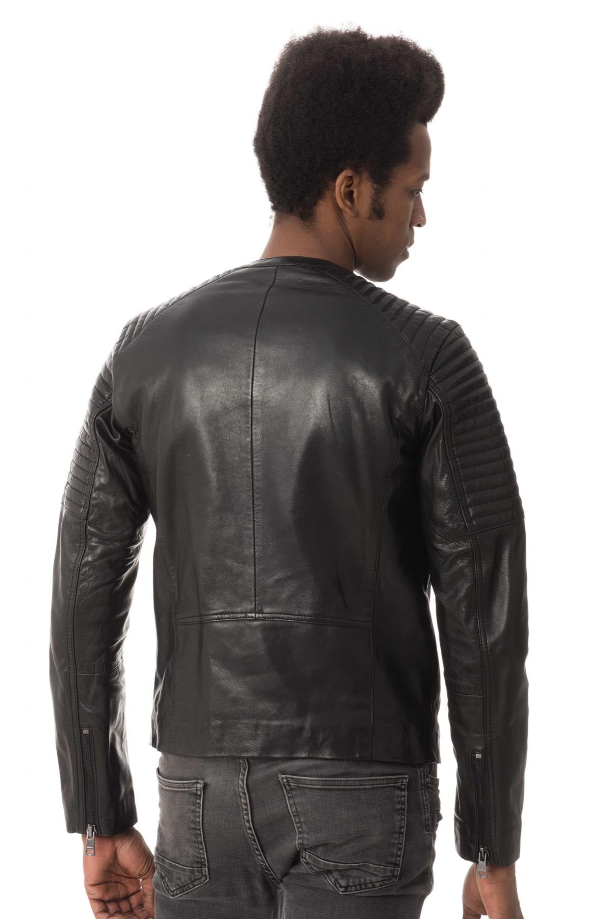Round-neck jacket in black lambskin - Image n°7