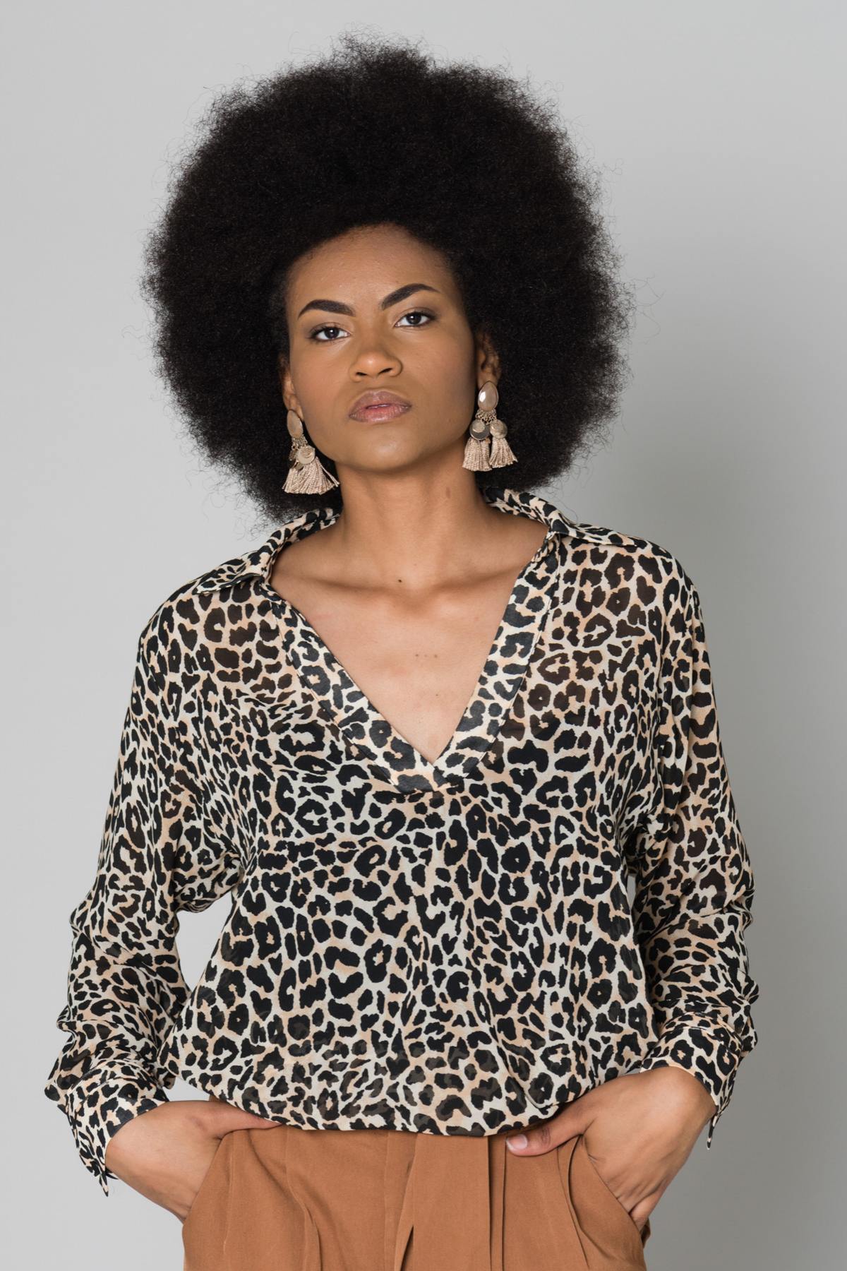 Long-sleeved leopard print blouse - Image n°1