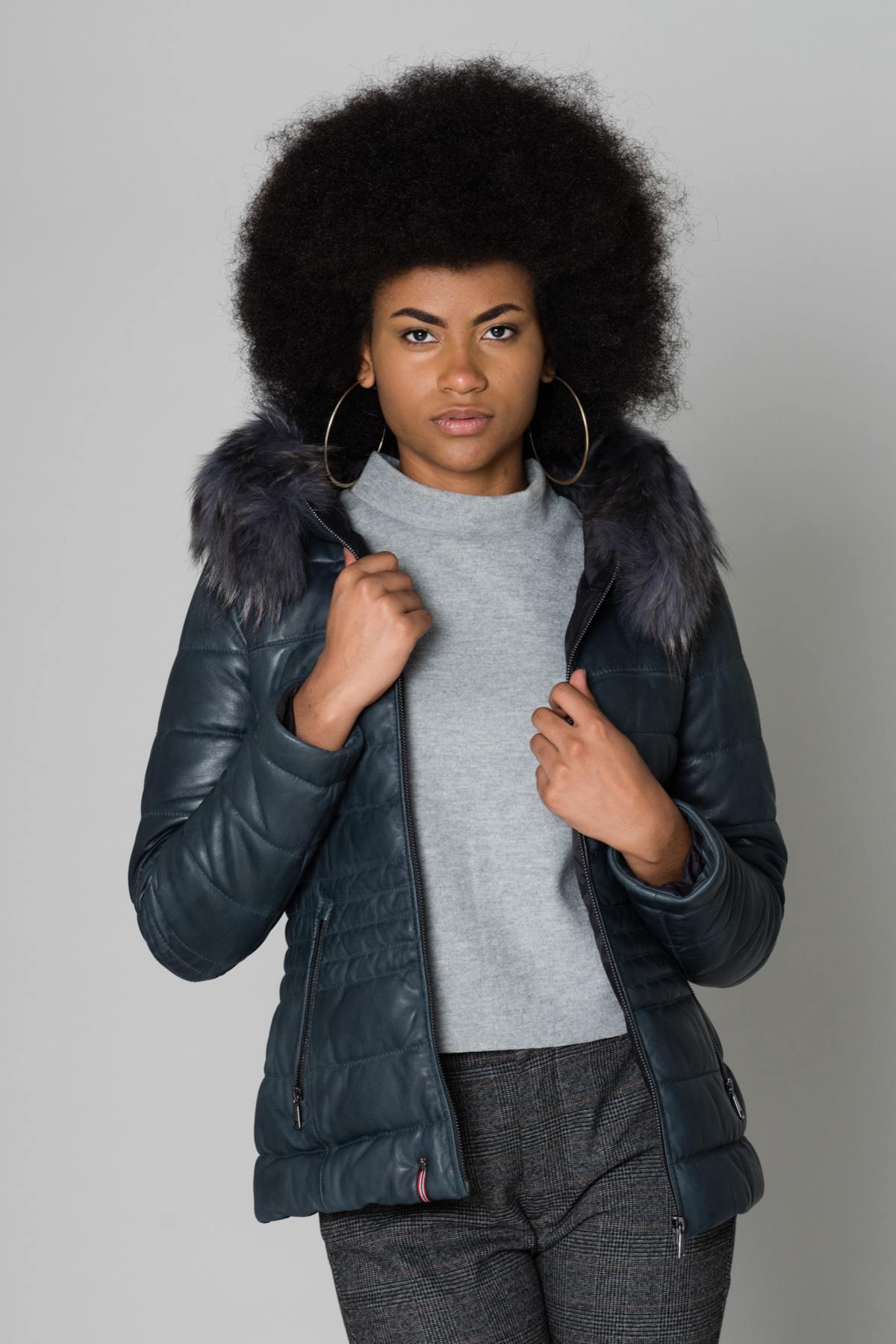 Blue jacket with raccoon fur hood - Image n°3