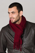 Men's burgundy scarf - Image n°1