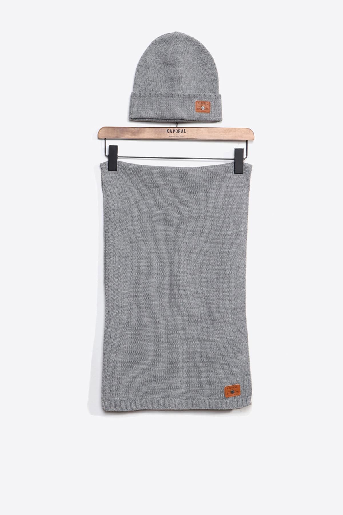 Gray hat and scarf box - Image n°1